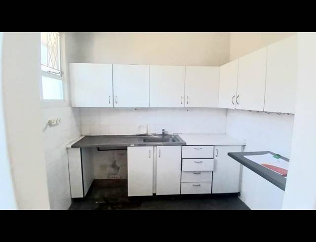 1 BEDROOM APARTMENT FOR SALE IN MONTCLAIR